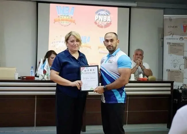 “Steroidlərin törətdiyi endokrinoloji və nevroloji problemlər” mövzusunda seminar 