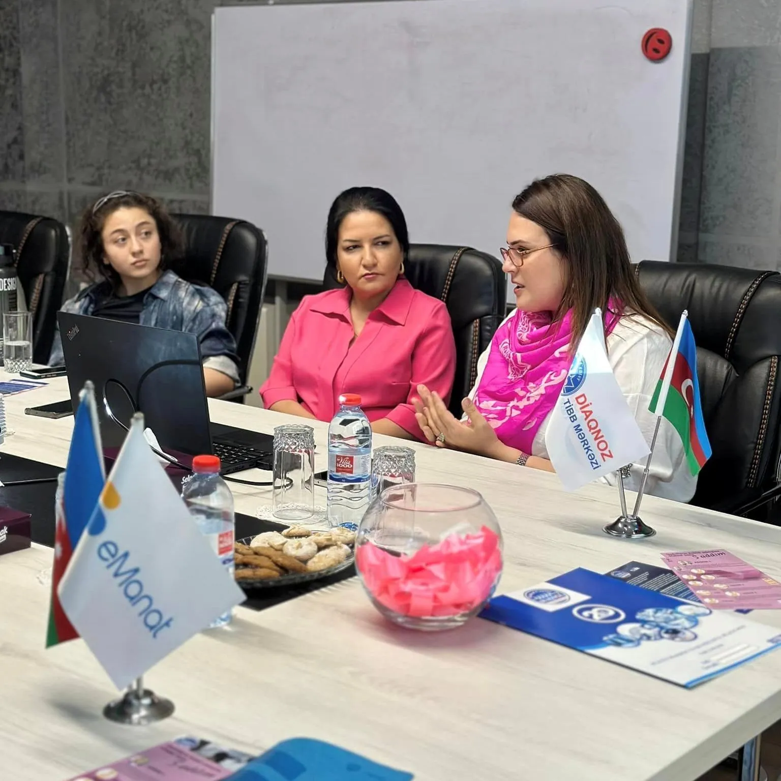 Diaqnoz Tibb Mərkəzi tərəfindən “eManat” şirkətində maarifləndirici seminar 